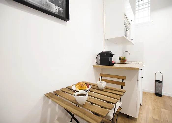 Great Studio Near The Eiffel Tower